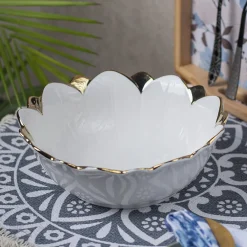 Antique Off White Ceramic Serving Dish - 21 x 21 x 7CM