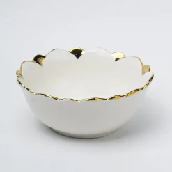 Antique Off White Ceramic Serving Dish - 21 x 21 x 7CM