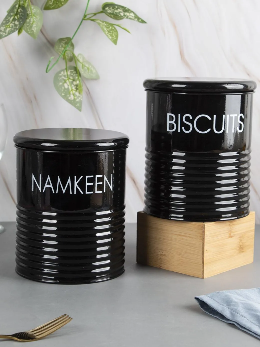 Biscuits & Namkeen Jar Set Of 2 ( Black, Each 1700 Ml )