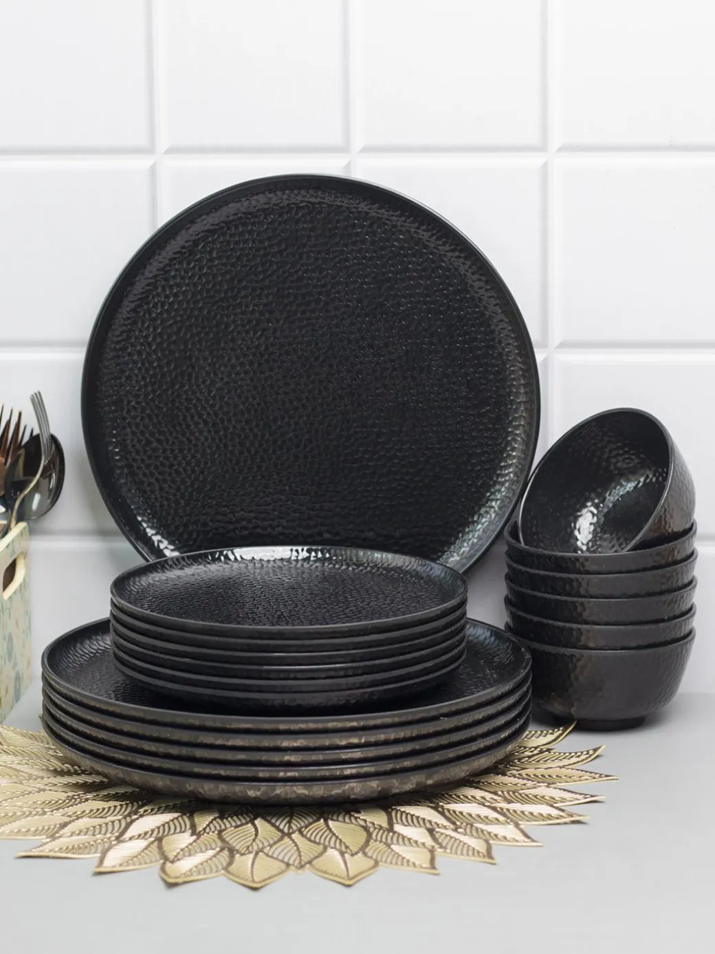 Black Melamine Dinner Set Of 18 Pcs - 6 Full & 6 Quarter Plates + 6 Bowls