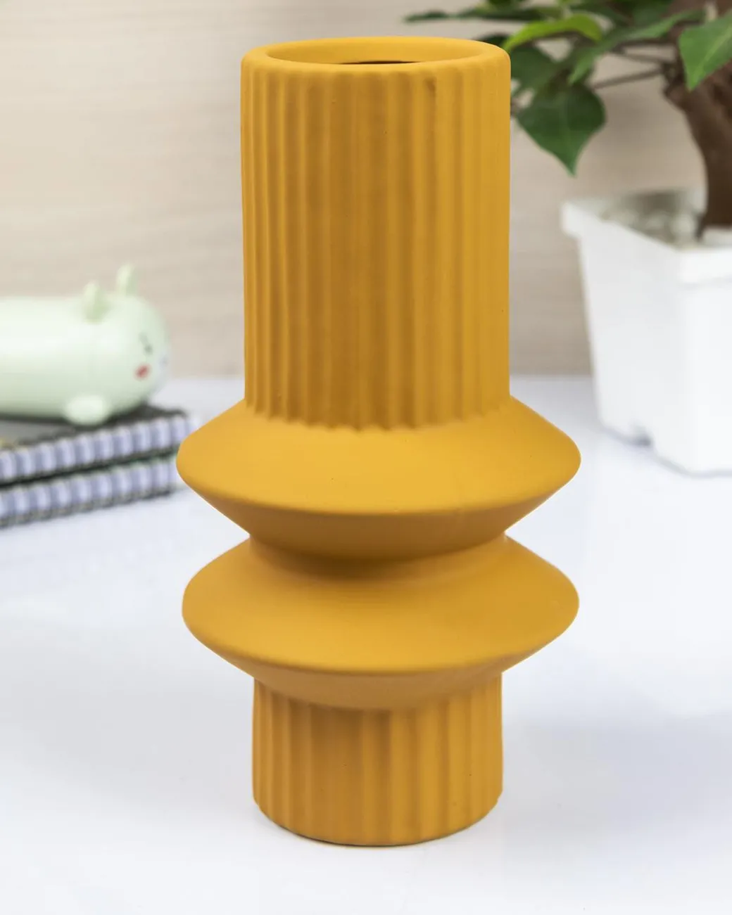 Ceramic, Vase, Round Body, Matt : Finish, Multicolor
