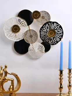 Golden Beauty - Round Wall Plaque