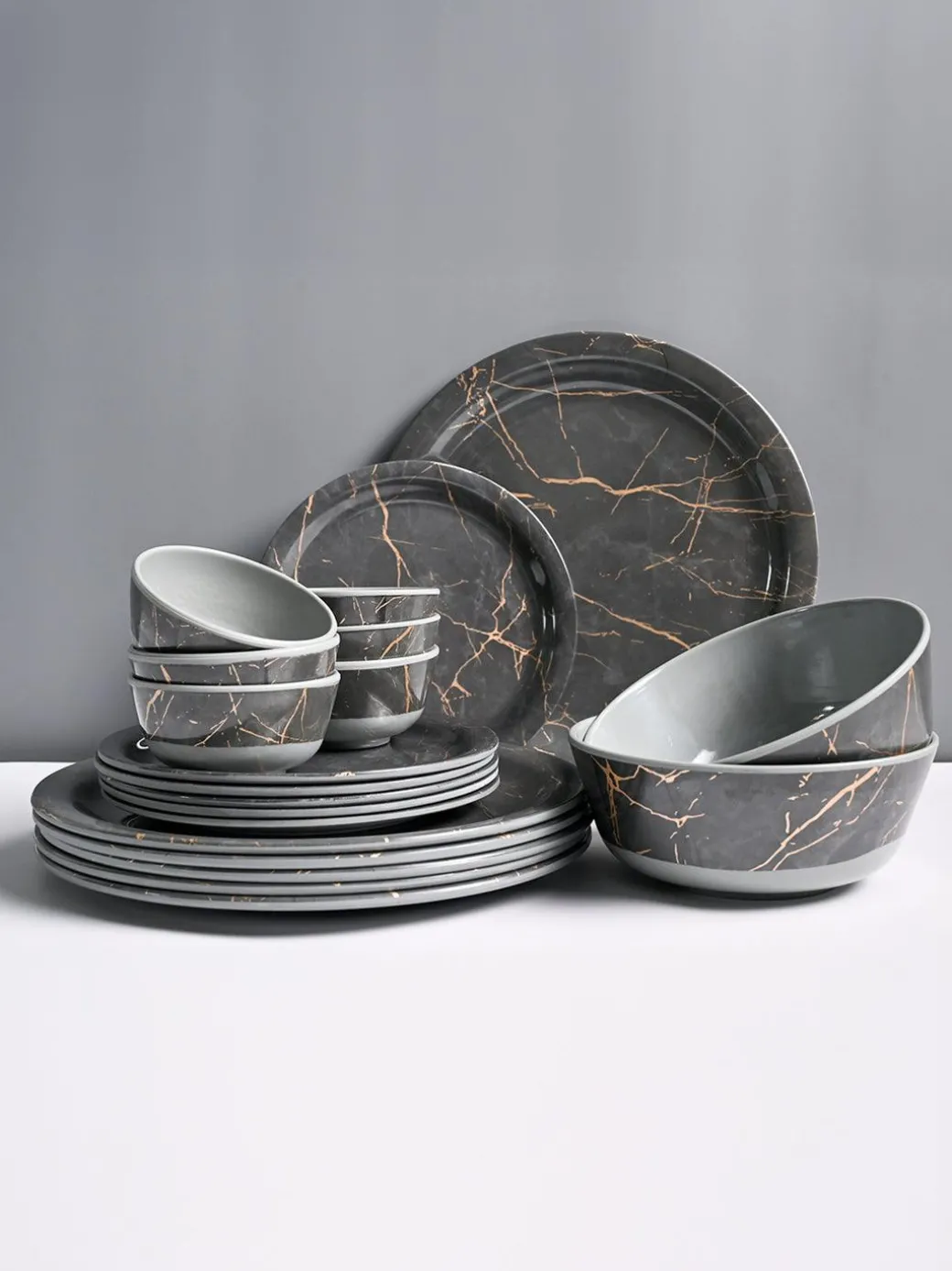 MARKET99 Grey Static Dinner Set