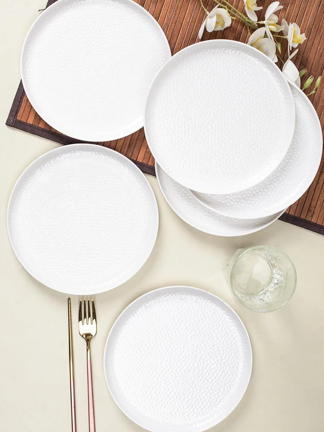 Market99 Hammered Melamine Tableware White Glossy Finish Full Plates for Dining Table (Set Of 6, White)