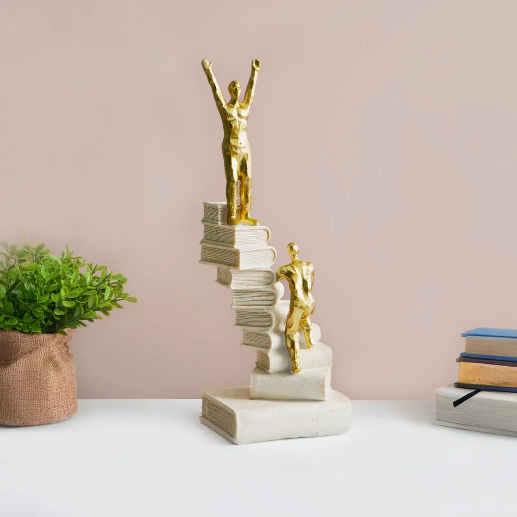 MARKET99 Resin Decor Object Staircase Design in White & Golden