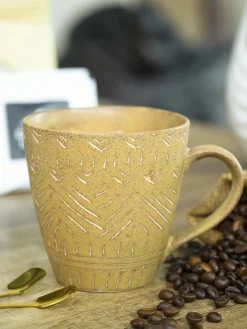 VON CASA Ceramic Coffee Mug - 320 Ml, Beige & Engrabed
