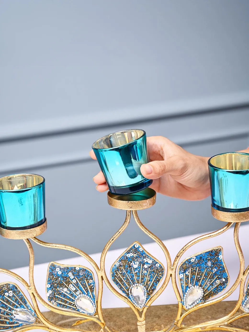 VON CASA Decorative 5 Votive Tea Light Holder With Metal Stand