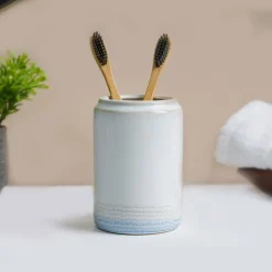 VON CASA Fine-Lined Ceramic Tooth Brush Holder (White)