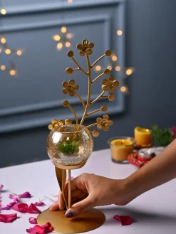 VON CASA Golden Abstract Shape T-Light Holder