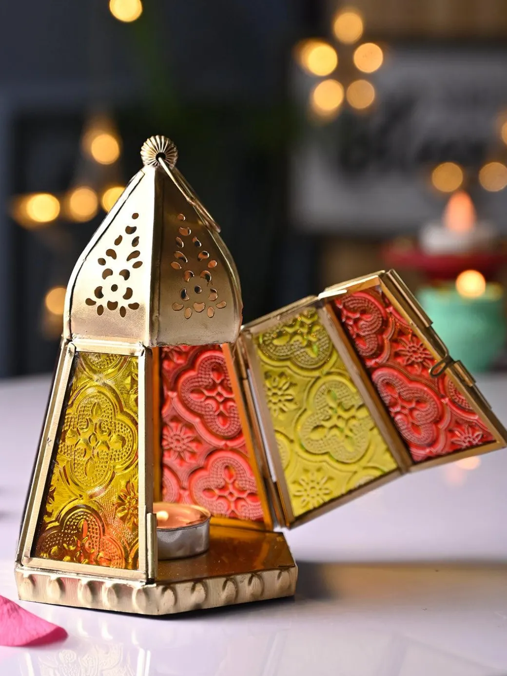 VON CASA Golden Hanging Lantern Frustum Shape