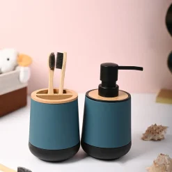 VON CASA Green Teal Bathroom Set of 2