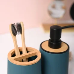 VON CASA Green Teal Bathroom Set of 2