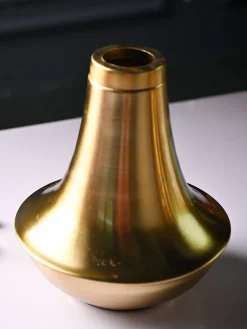 VON CASA Metal Flower Vase - Surahi Shaped