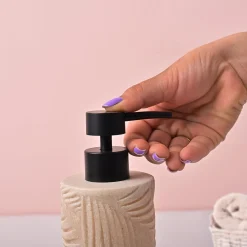 VON CASA Off-White & Black Polyresin Soap Dispenser