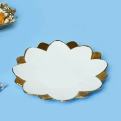 VON CASA Scalloped Ceramic Lotus Bowl