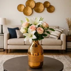 VON CASA Shiny Gold Vase – Gourd Shape (Shiny & Hammered Pattern)