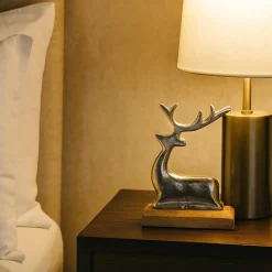 VON CASA Silver Sitting Deer with Wooden Stand